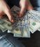 تنفيذ معاملات الصرف بطريقة امنة وسريعة